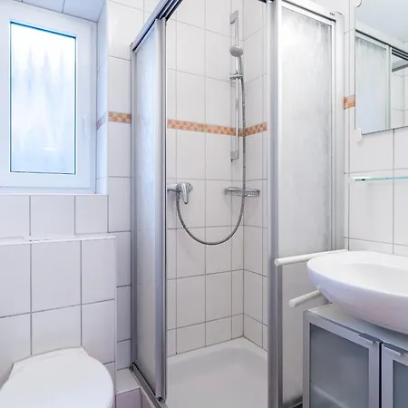 Haus Jaron Tatil Evi *